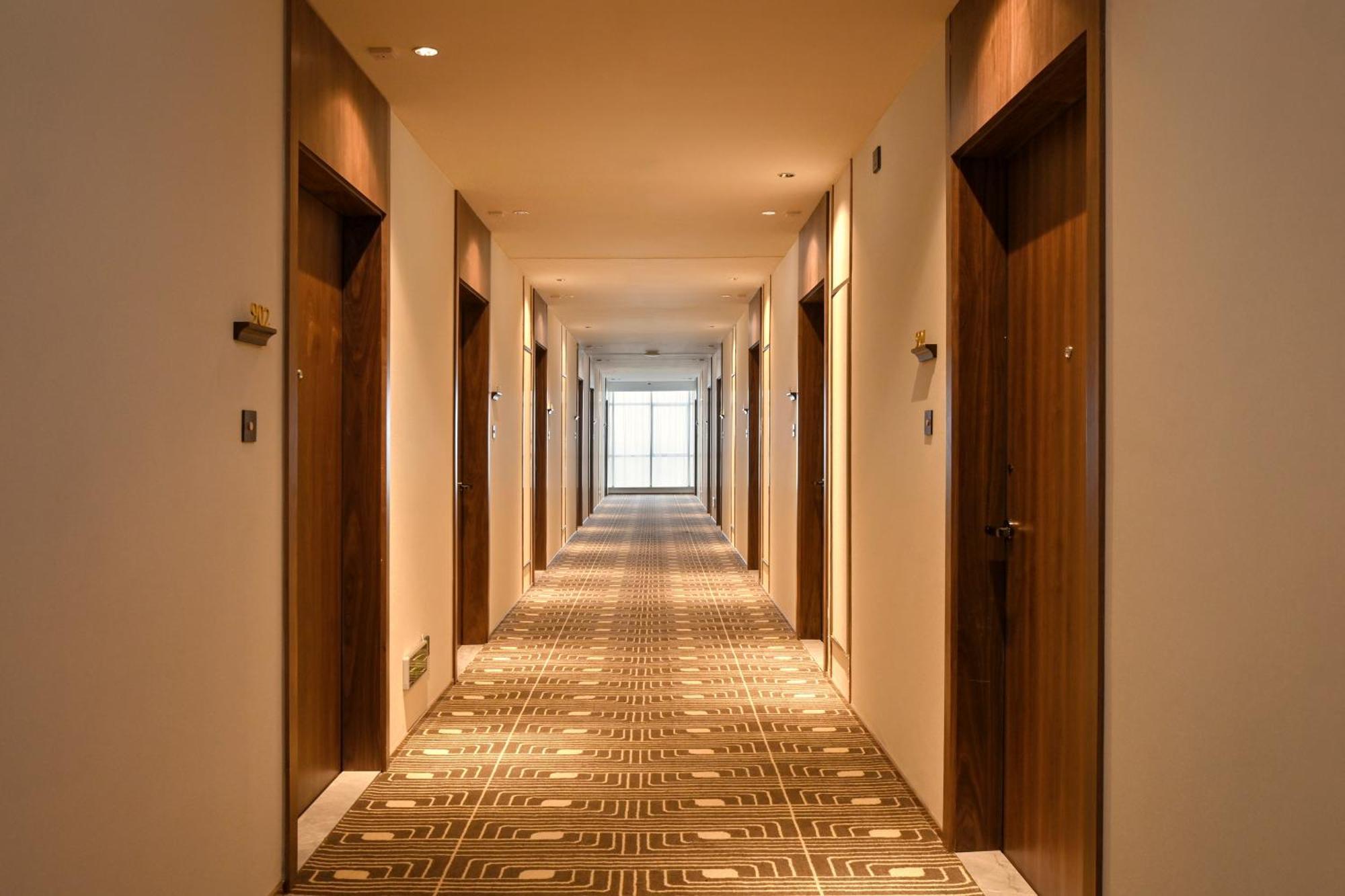 Model J Hotel Jakarta Soekarno - Hatta Airport Tangerang Extérieur photo