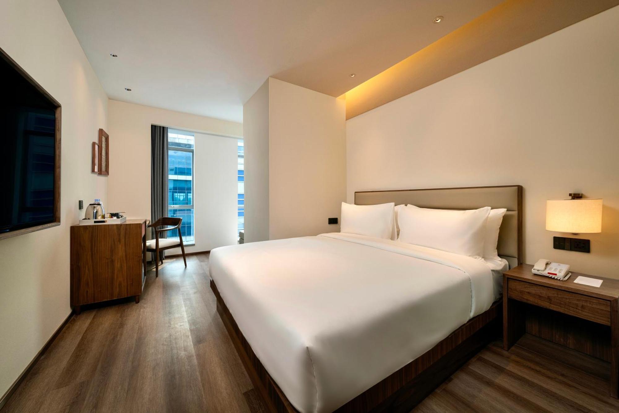 Model J Hotel Jakarta Soekarno - Hatta Airport Tangerang Extérieur photo