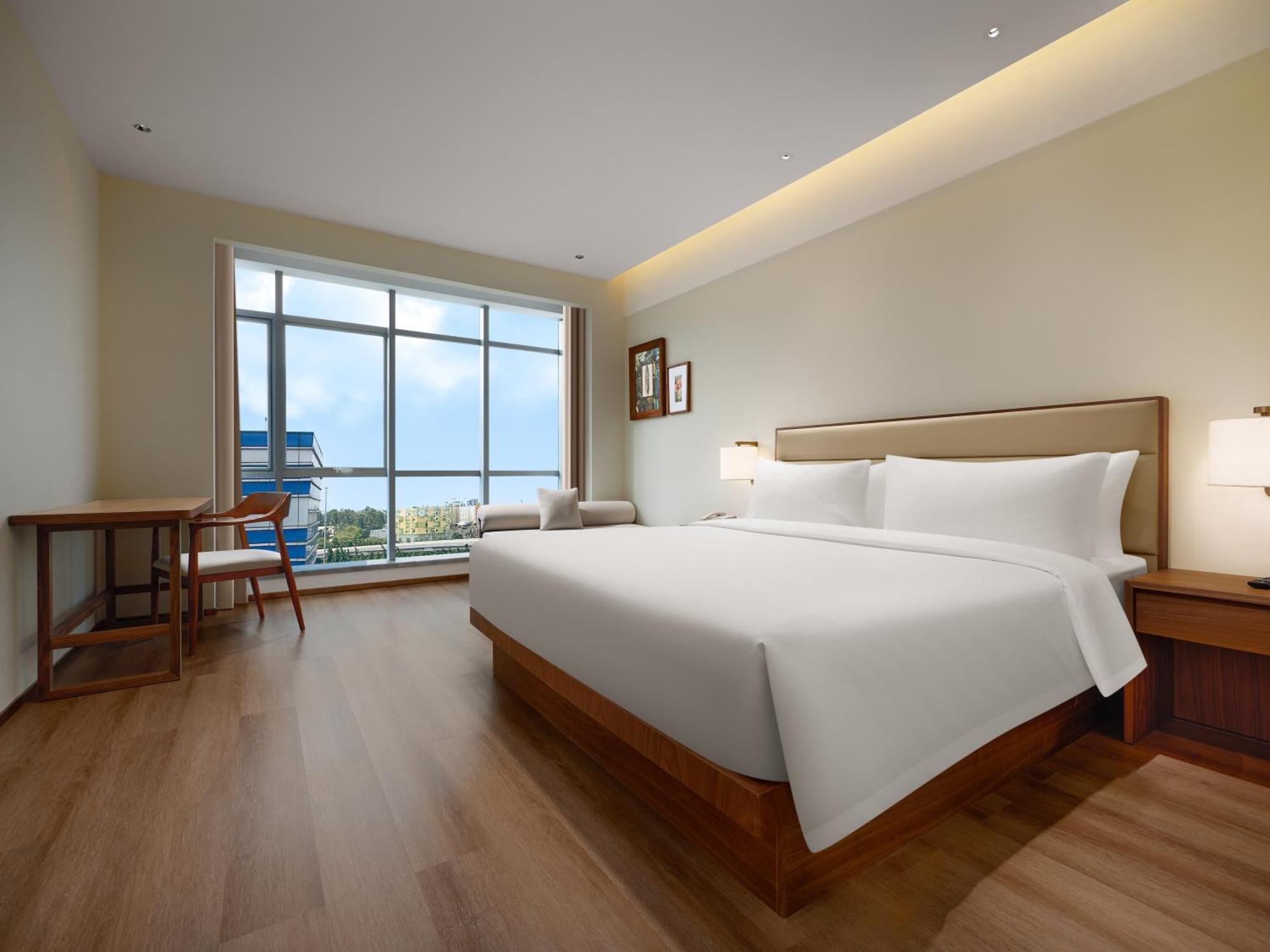 Model J Hotel Jakarta Soekarno - Hatta Airport Tangerang Extérieur photo